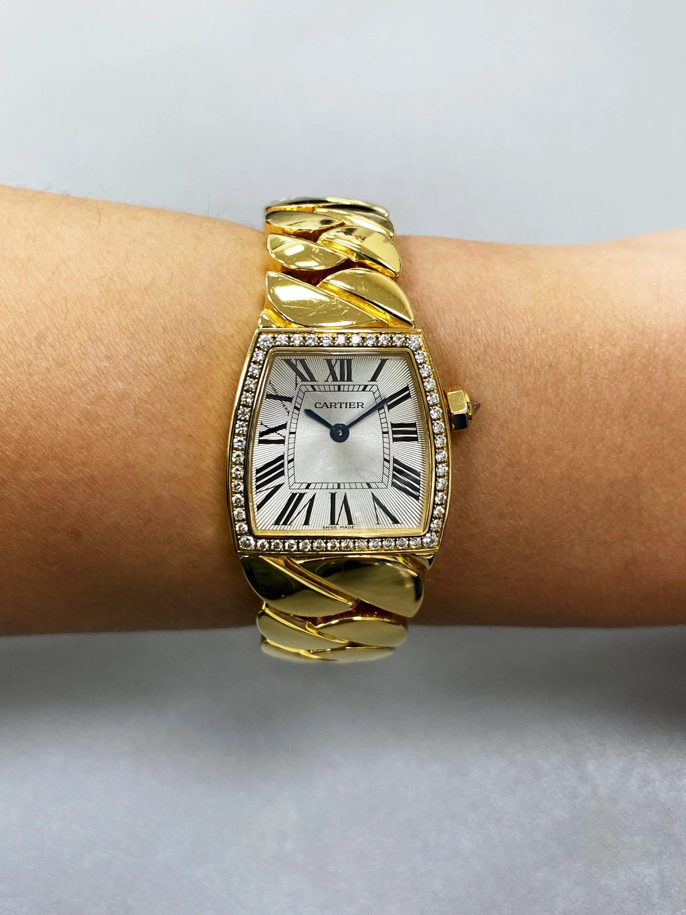 Cartier La Dona WE60040H 18K Yellow Gold Diamonds Ladies Watch Box Papers