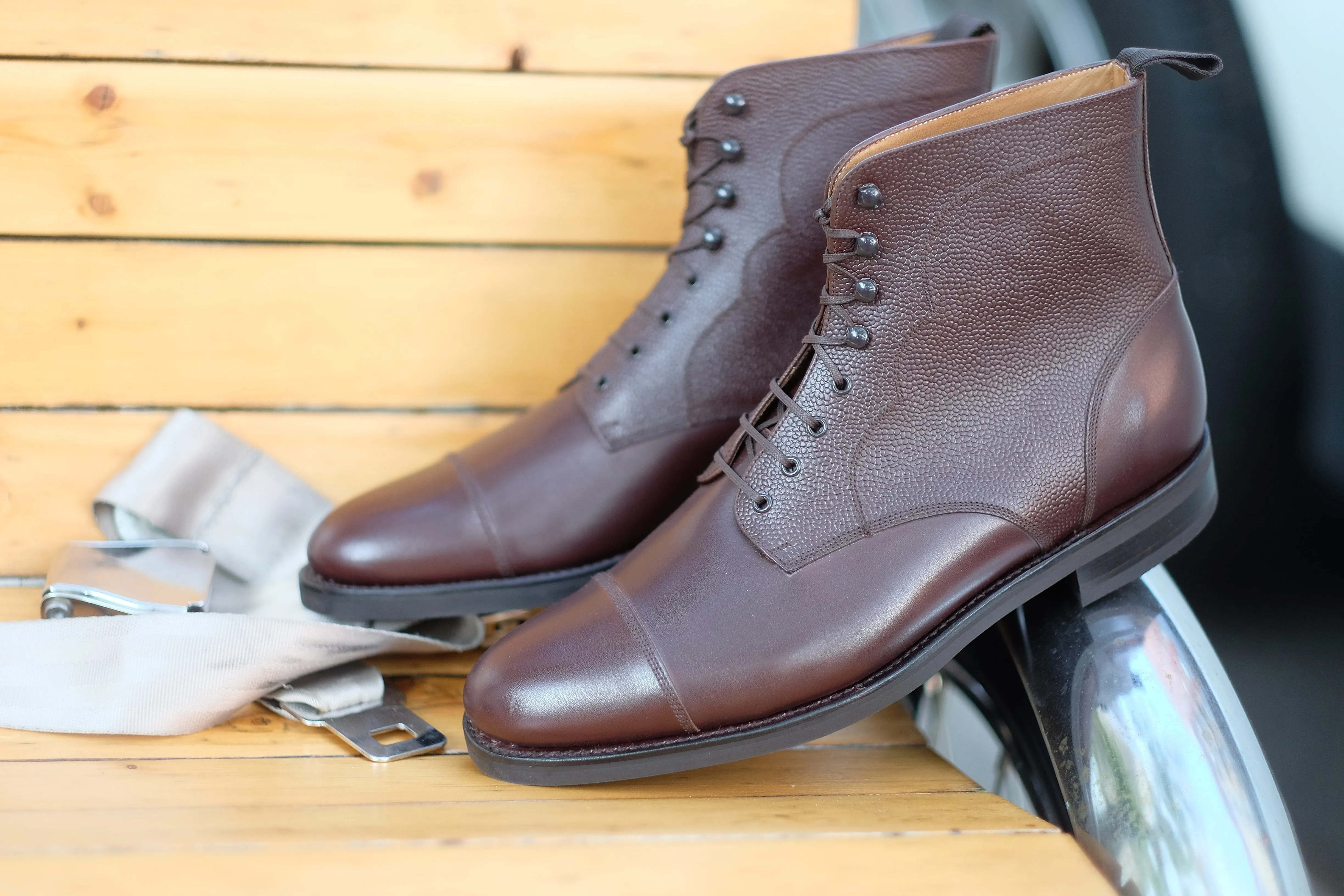 Columbia Redux - Dark Oak Calf / Dark Oak Grain