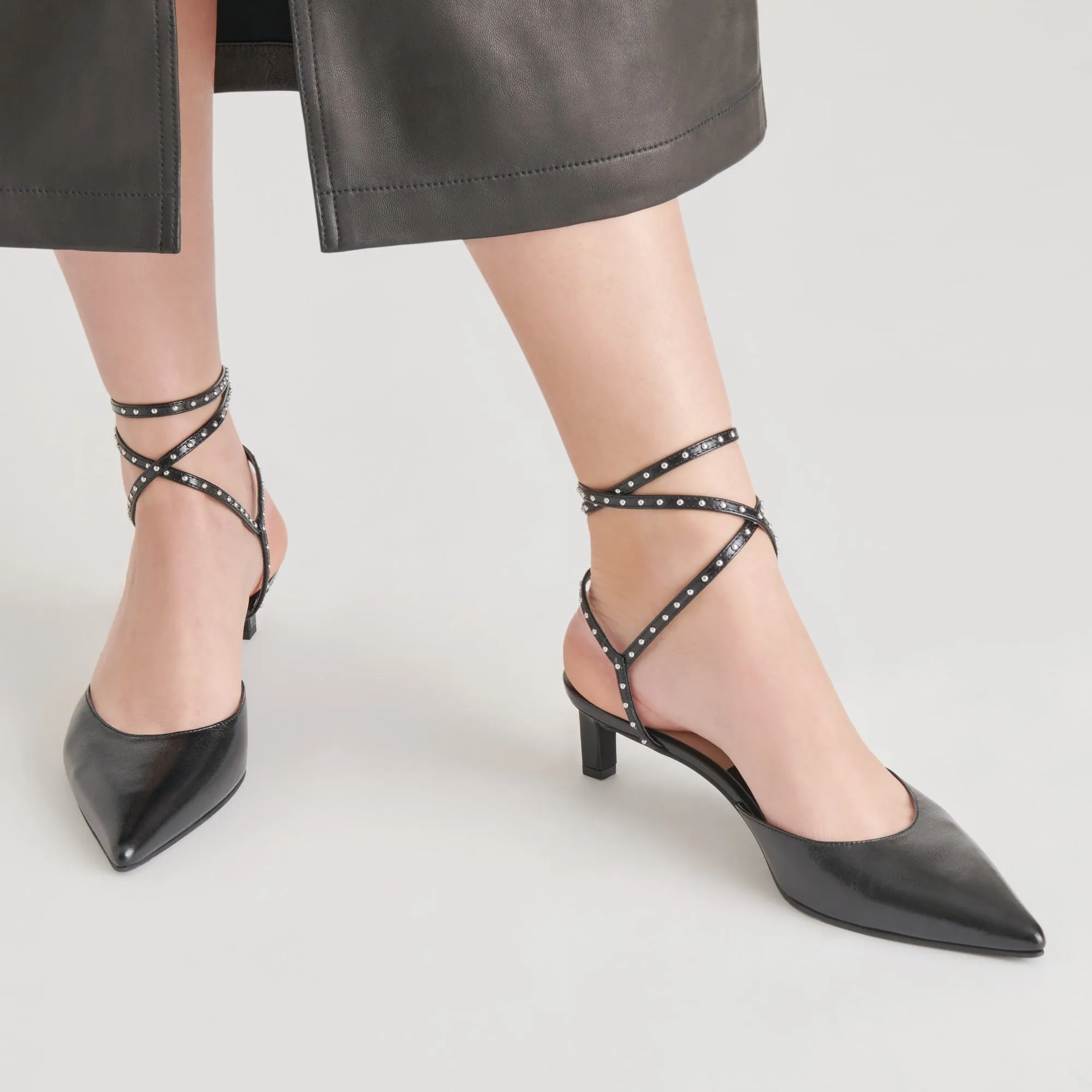 LOKLYN STUD HEELS MIDNIGHT CRINKLE PATENT