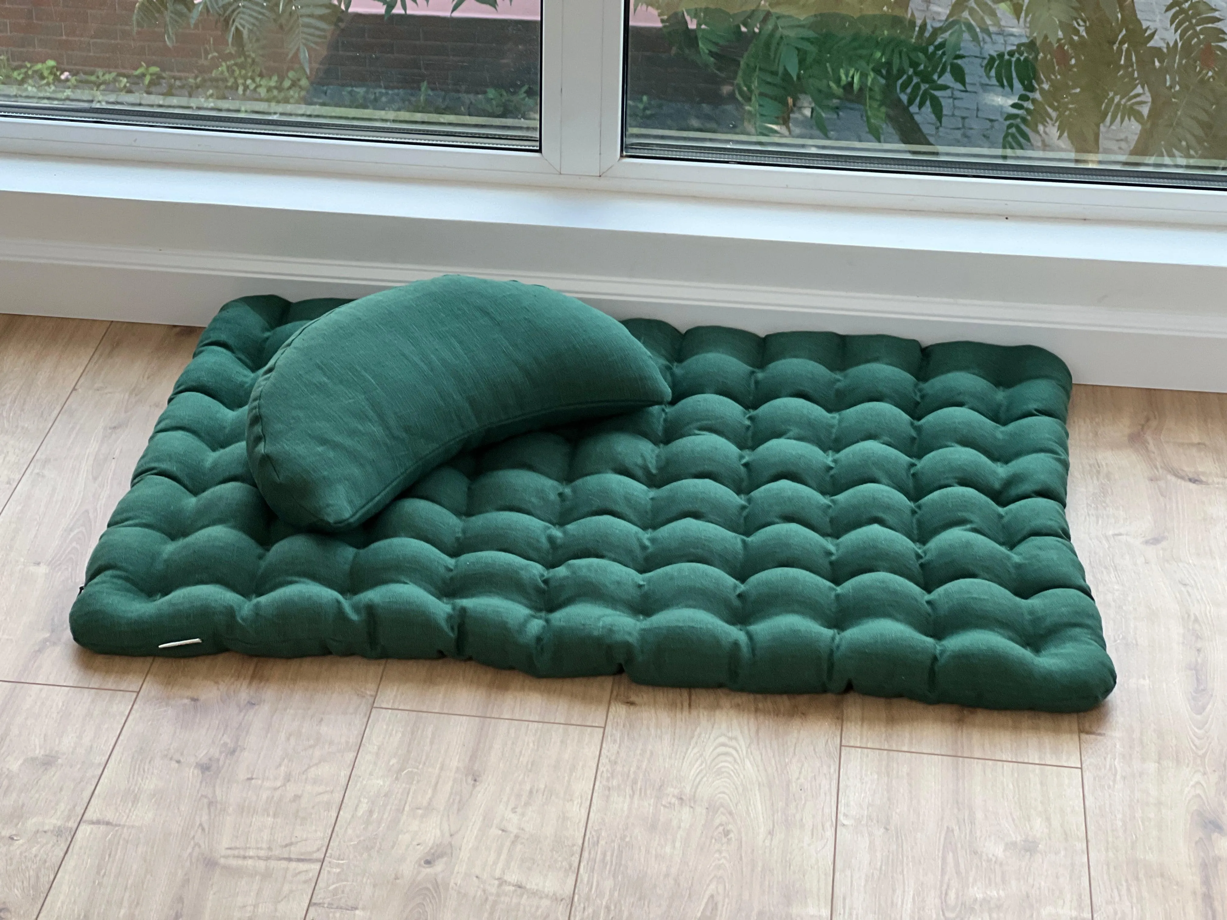 Set of linen meditation green Cresсent cushion   mat floor cushion 23 x 35 filled with buckwheat hulls