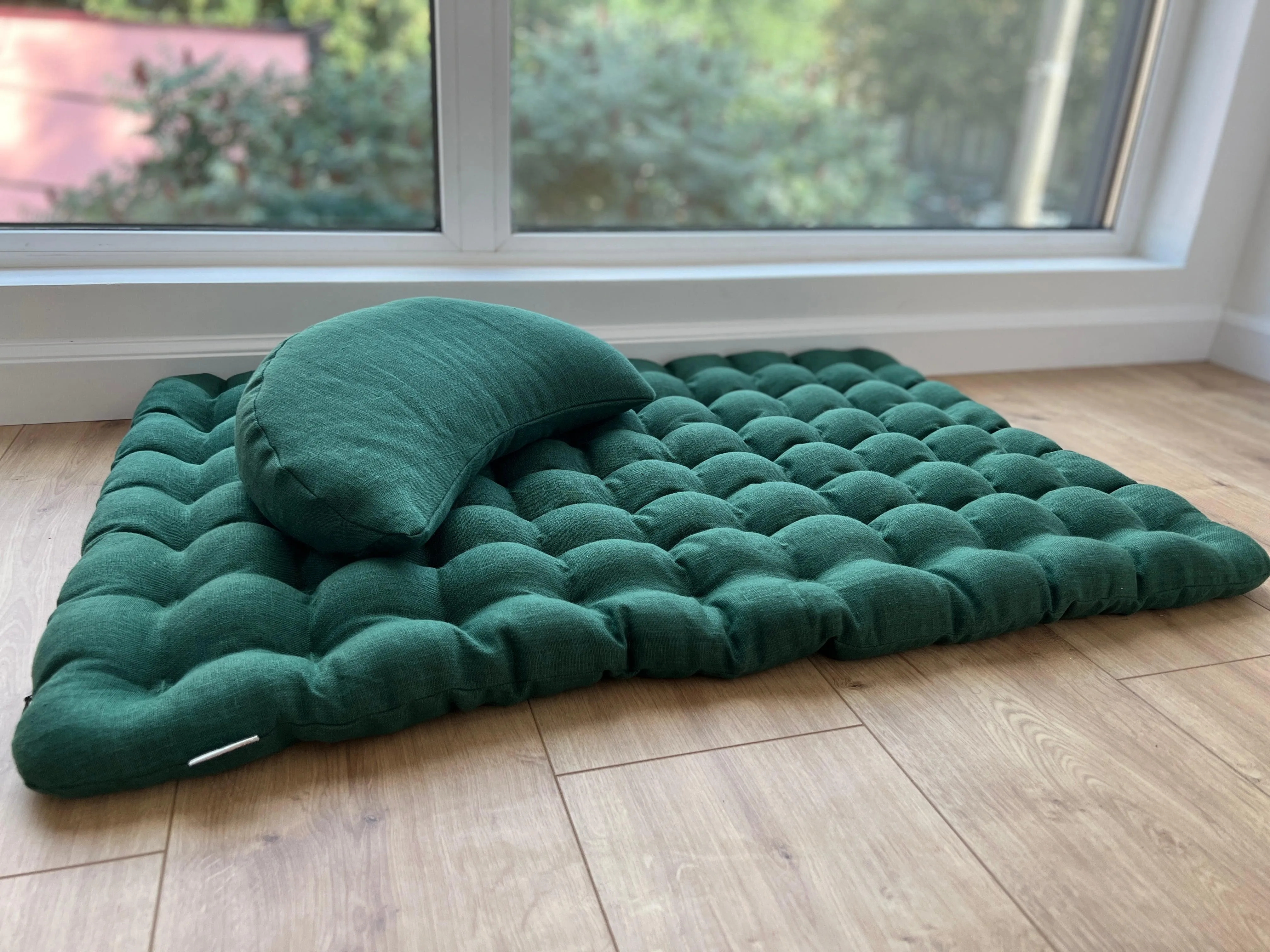 Set of linen meditation green Cresсent cushion   mat floor cushion 23 x 35 filled with buckwheat hulls