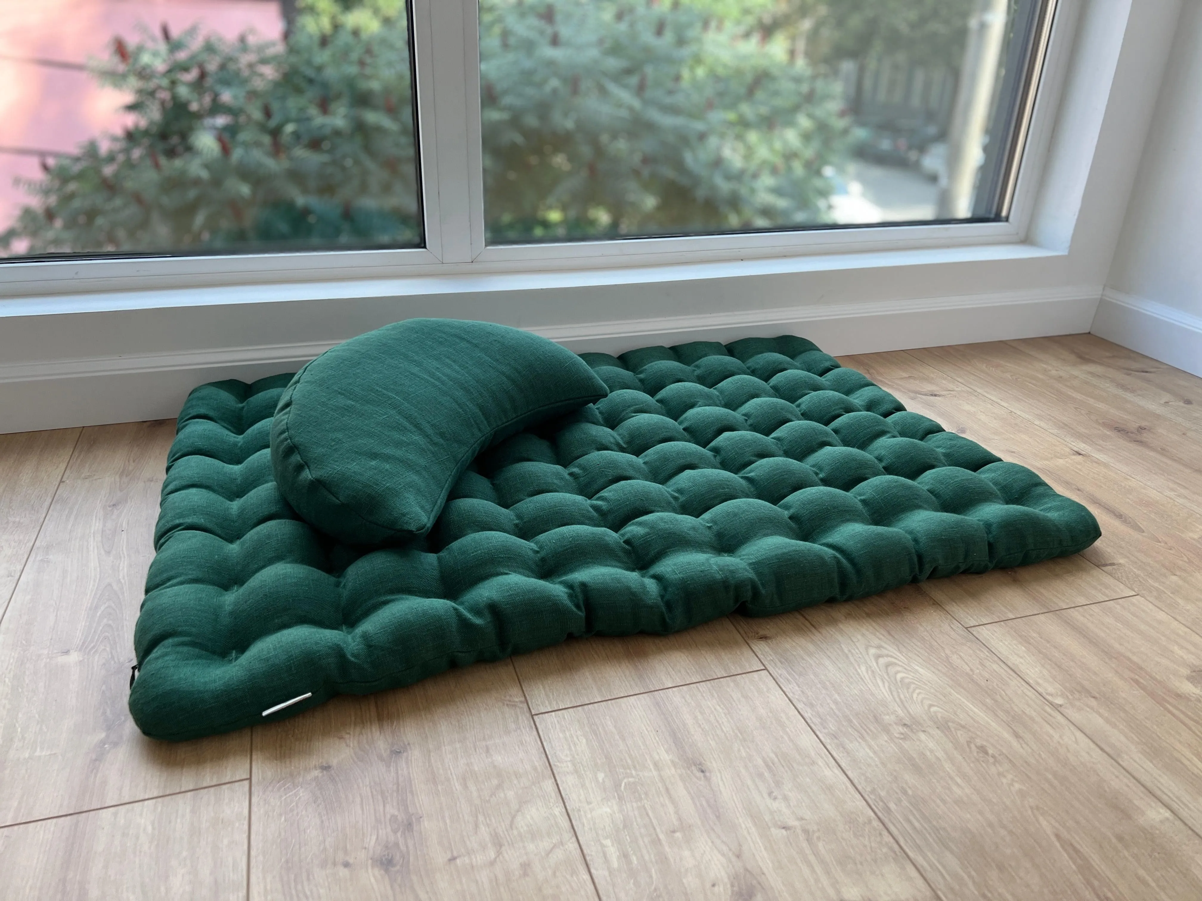 Set of linen meditation green Cresсent cushion   mat floor cushion 23 x 35 filled with buckwheat hulls